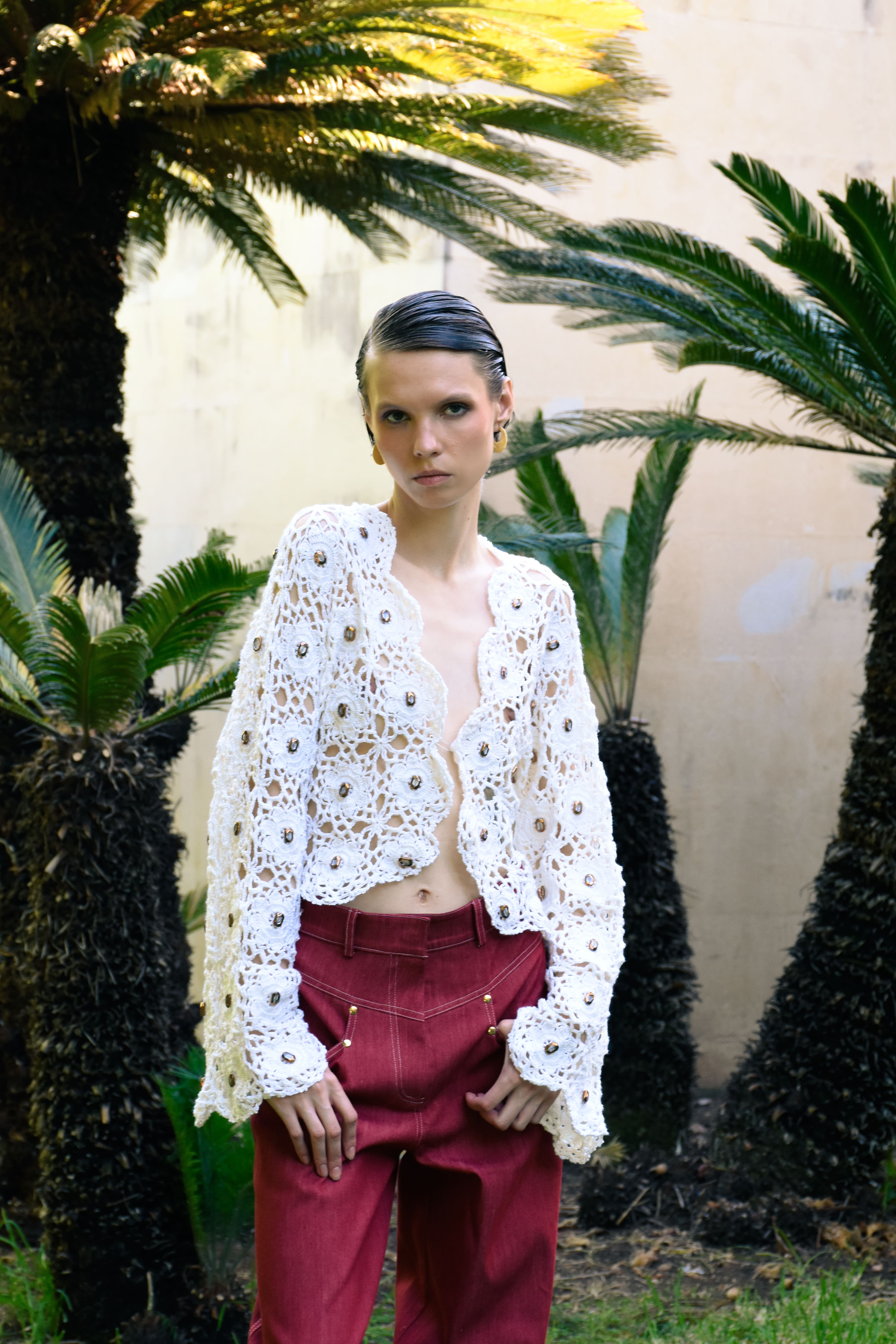 MAYRA KNIT CARDIGAN WHITE WITH CRYSTALS OS