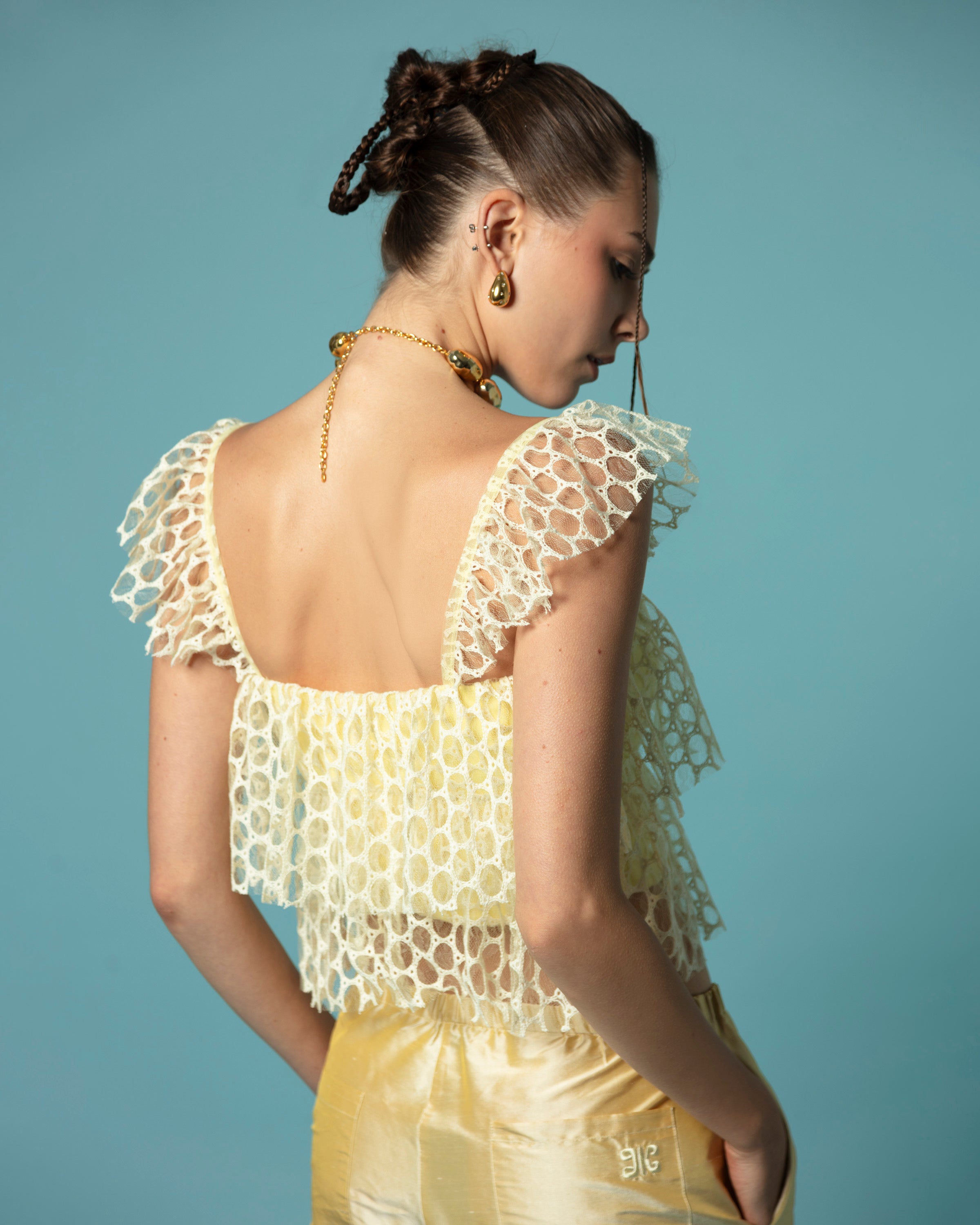 BLOOM TOP BRODERIE ANGLAISE