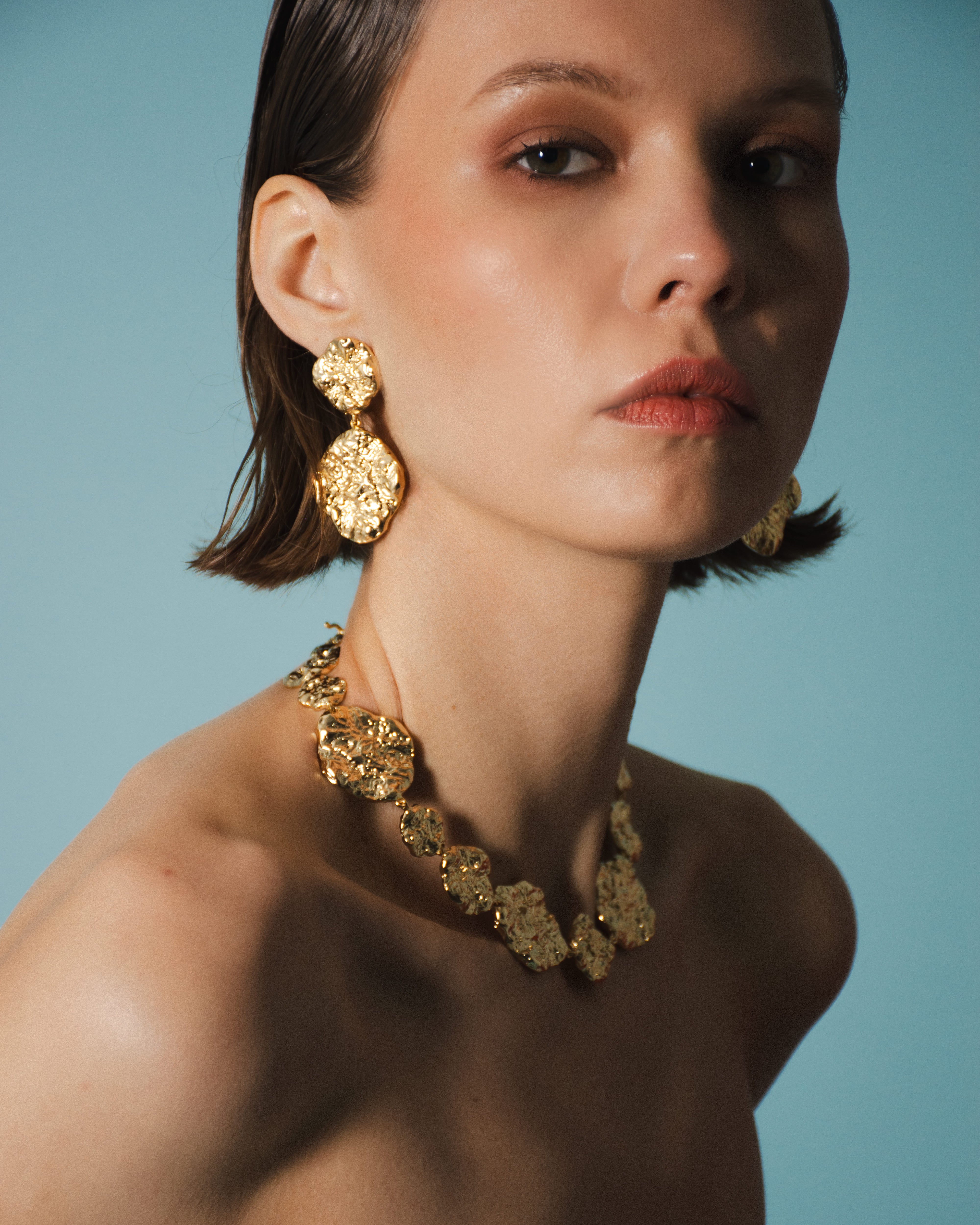 ZURI CHOKER GOLD
