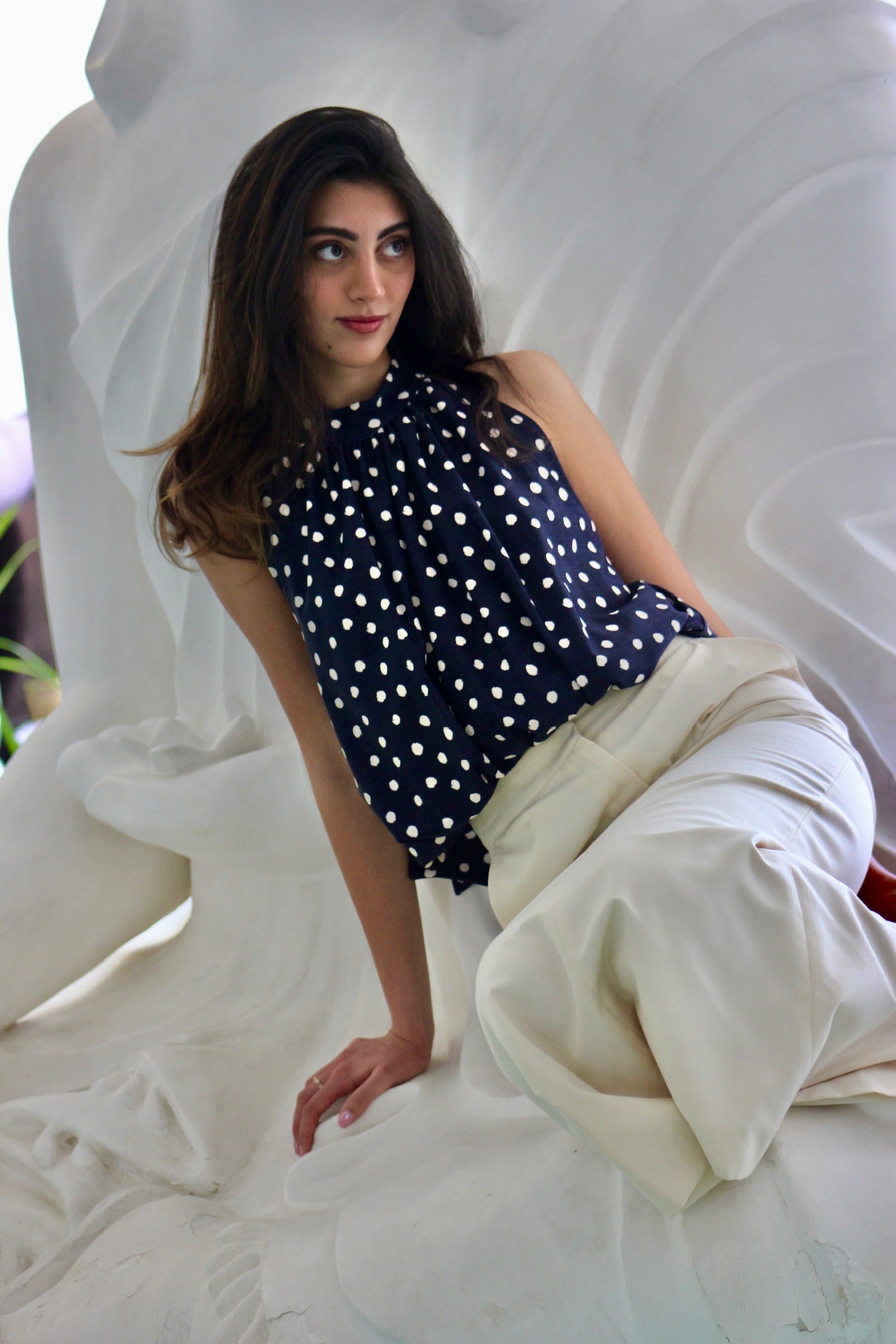 AZURA TOP NAVY POLKADOT
