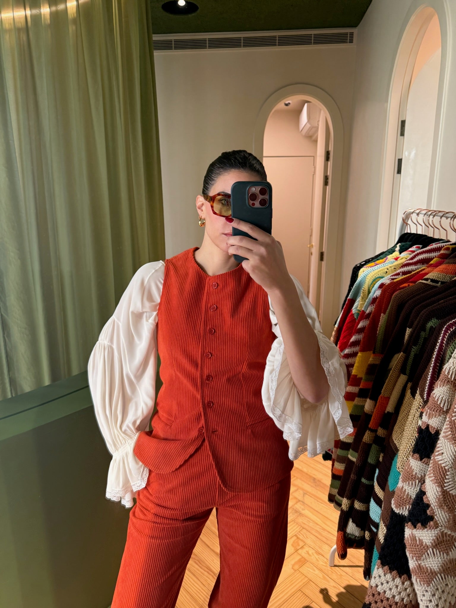 TAR GILET CORDUROY BRIQUE