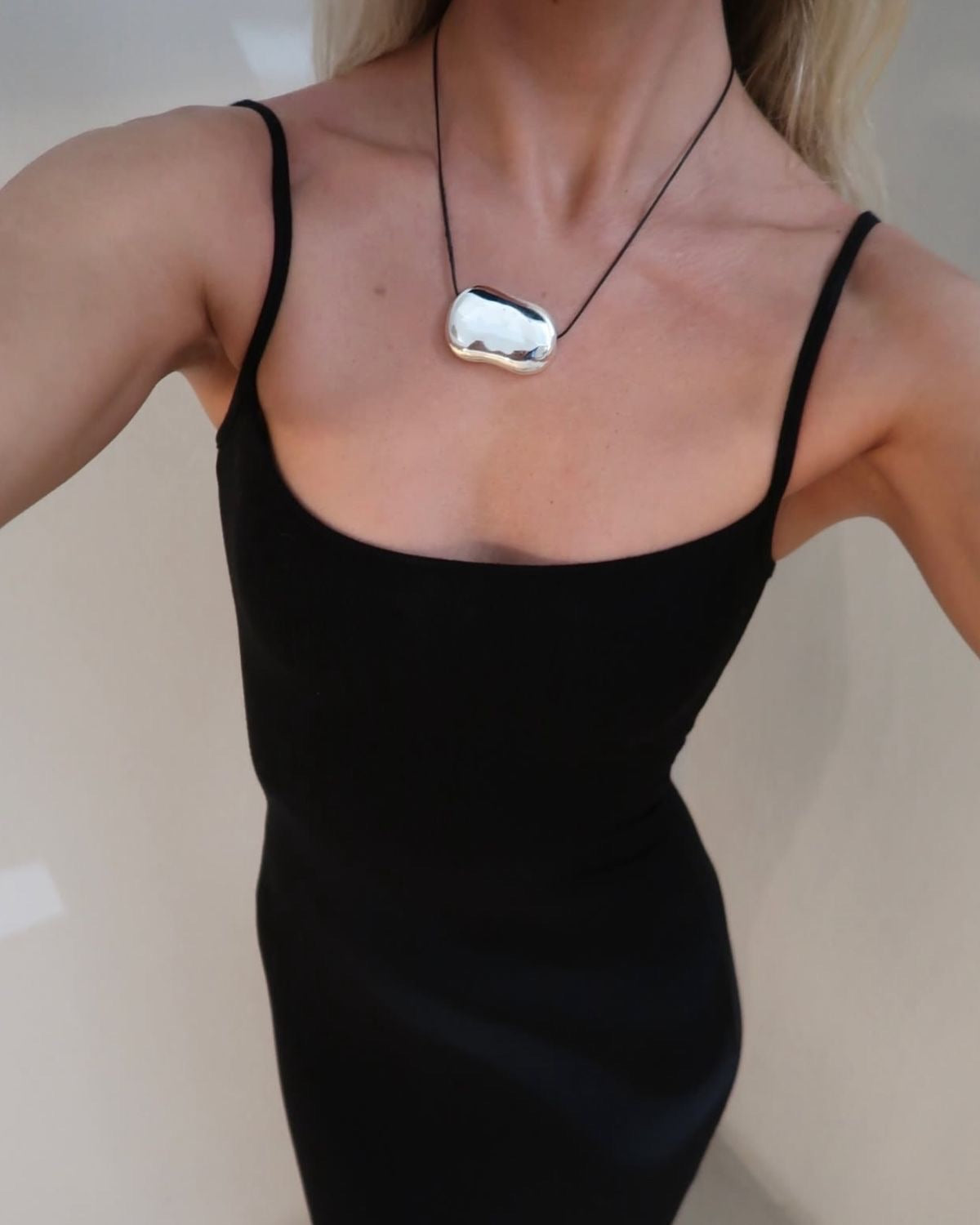 PEBBLE CHOKER SILVER