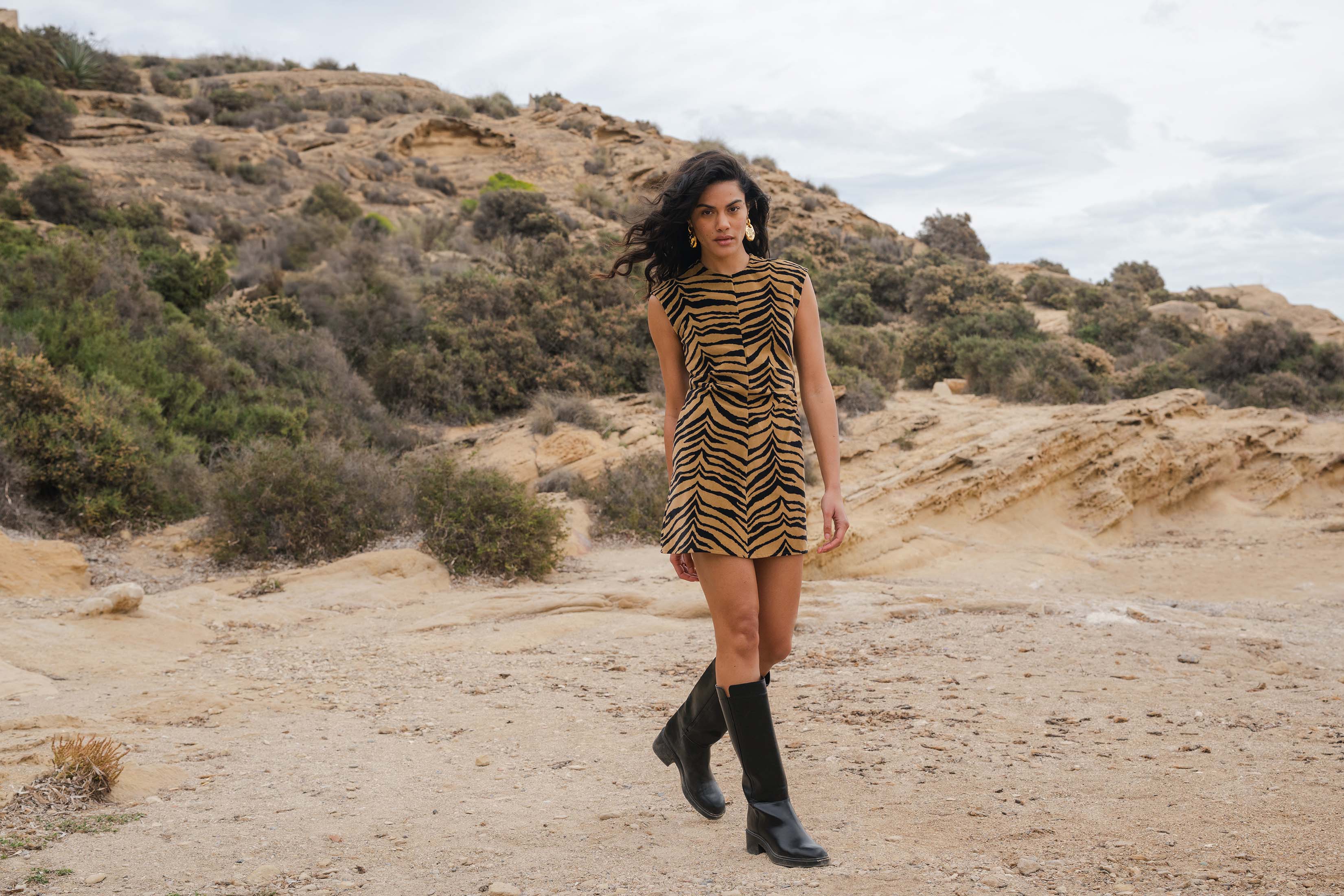 ZEBRE DRESS ZEBRA CAMEL