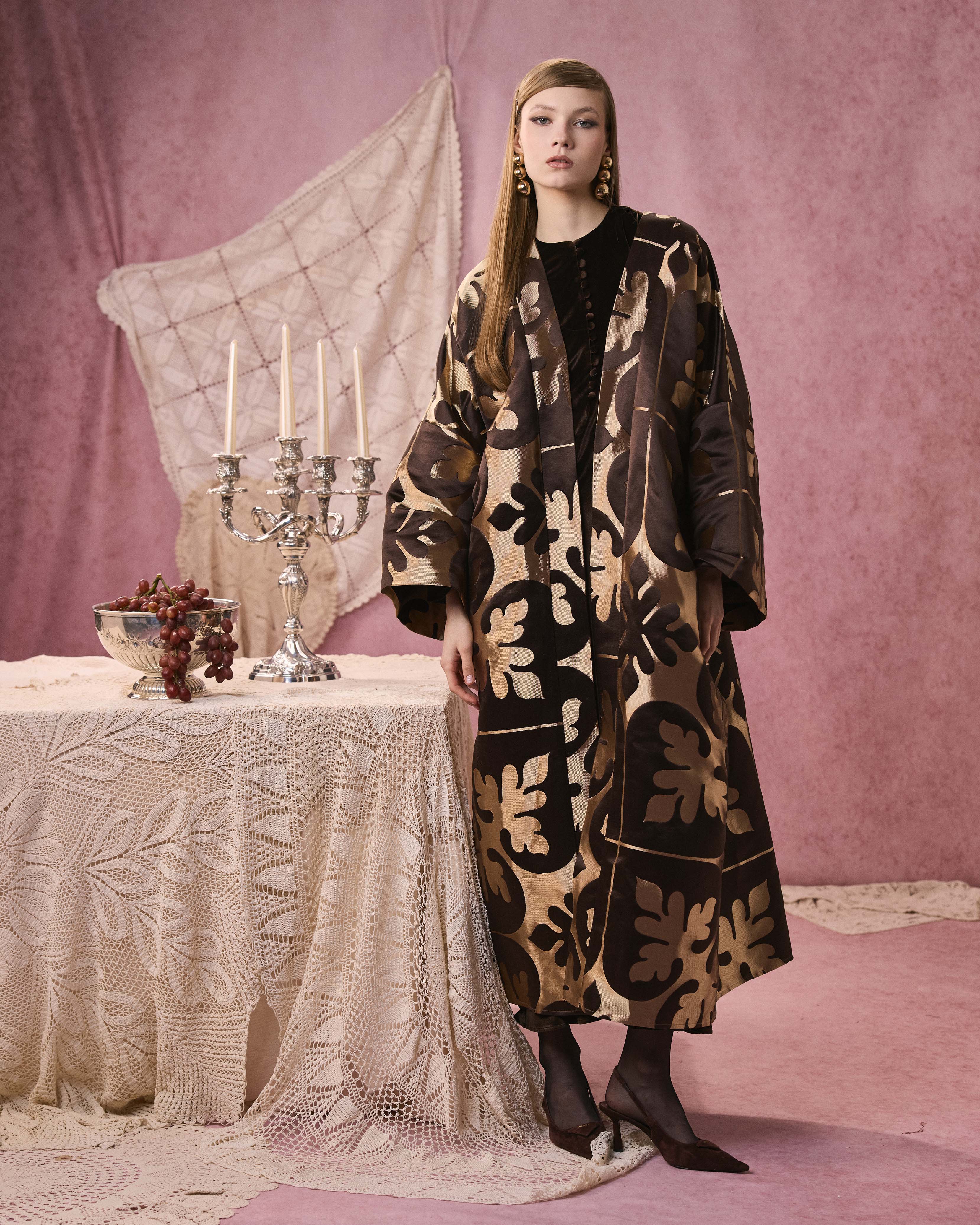 CELESTE ABAYA JACQUARD MARRON/GOLD